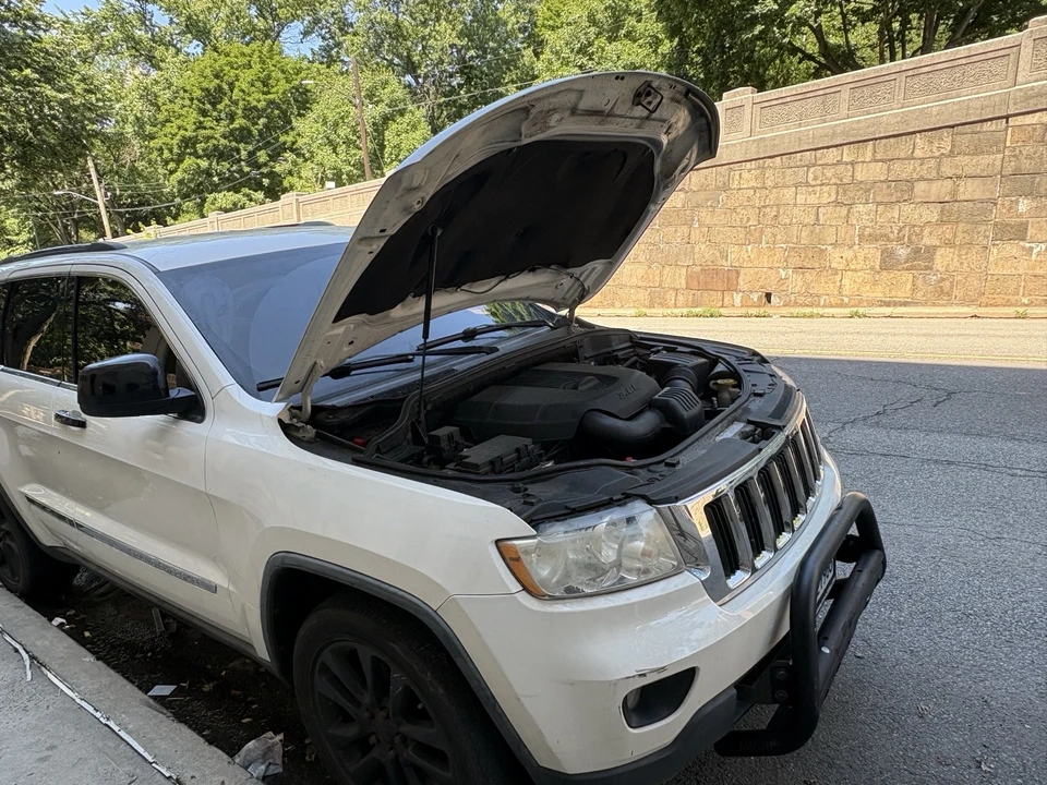 2011 Jeep WK2 Grand Cherokee - Image 4 of 31
