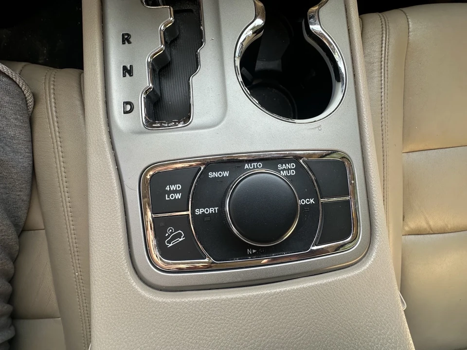 2011 Jeep WK2 Grand Cherokee - Image 10 of 19