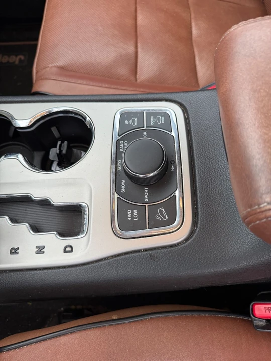 2011 Jeep WK2 Grand Cherokee - Image 4 of 31