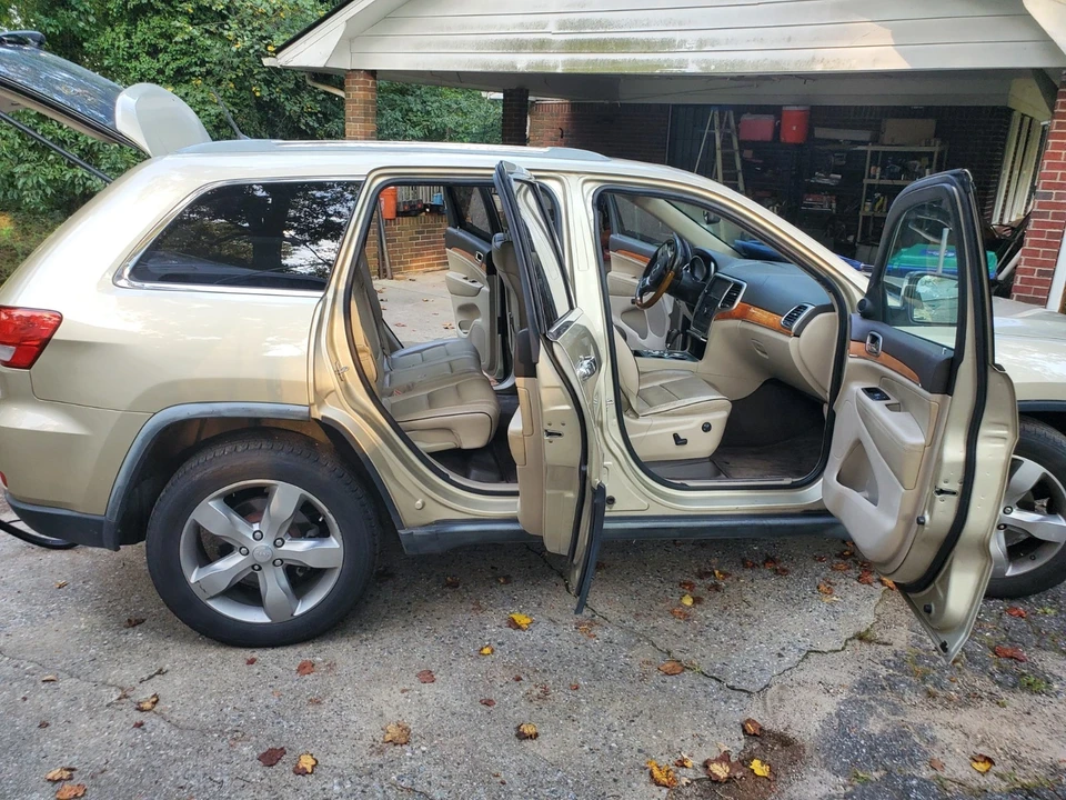 2011 Jeep WK2 Grand Cherokee - Image 3 of 14