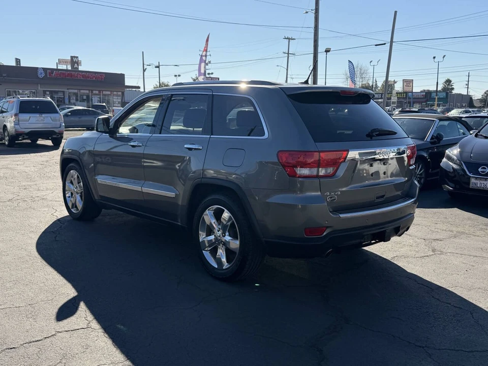 2011 Jeep WK2 Grand Cherokee - Image 15 of 17