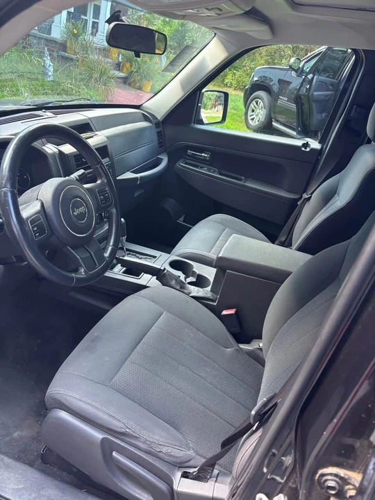 2011 Jeep KK Liberty - Image 3 of 6