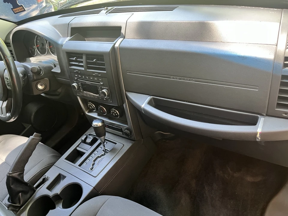 2011 Jeep KK Liberty - Image 18 of 20