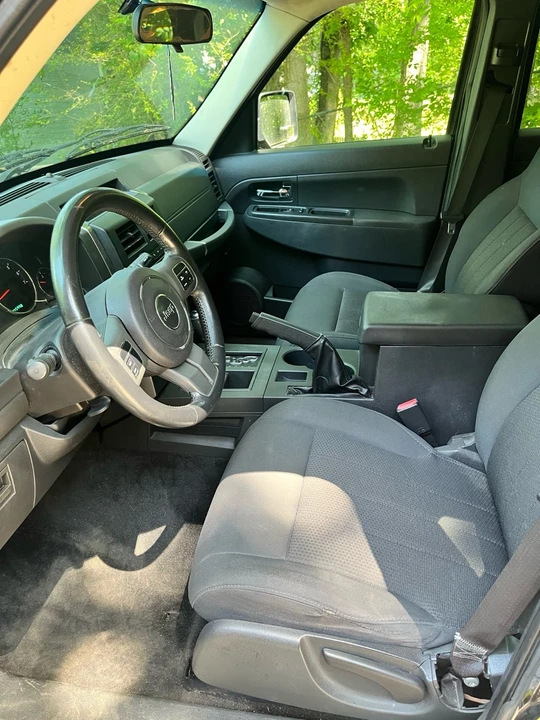 2011 Jeep KK Liberty - Image 11 of 20