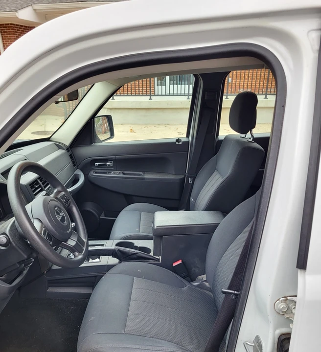2011 Jeep KK Liberty - Image 8 of 14