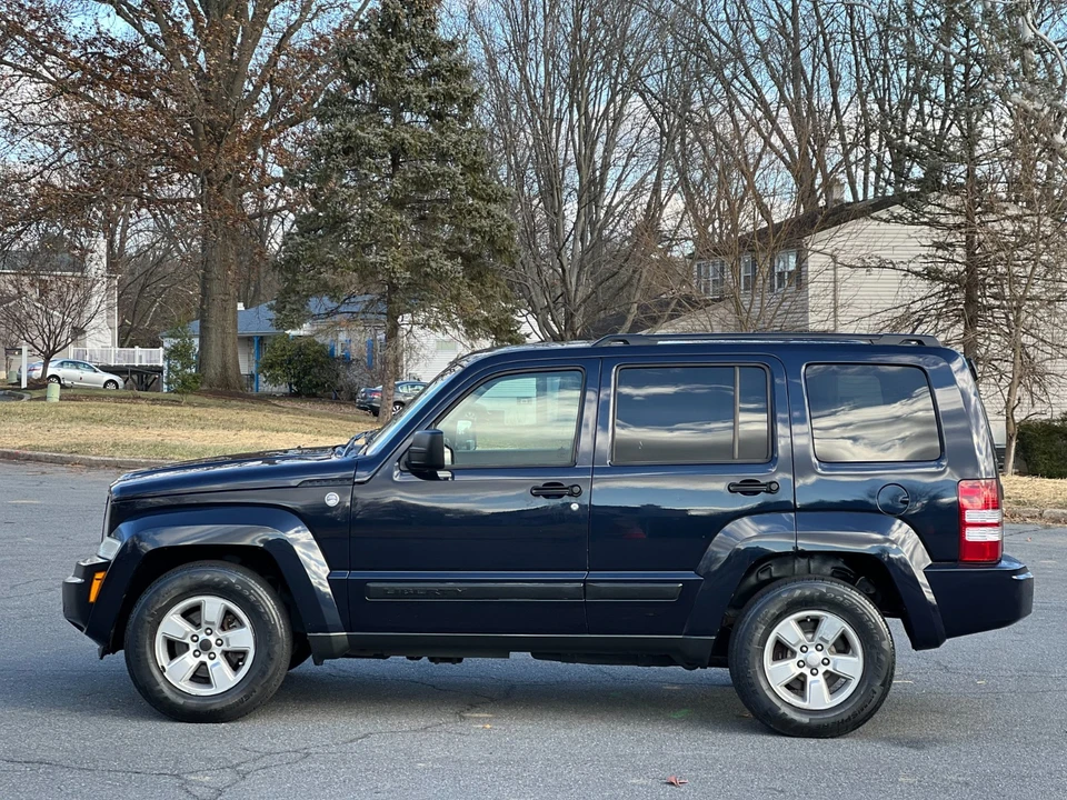 2011 Jeep KK Liberty - Image 3 of 21