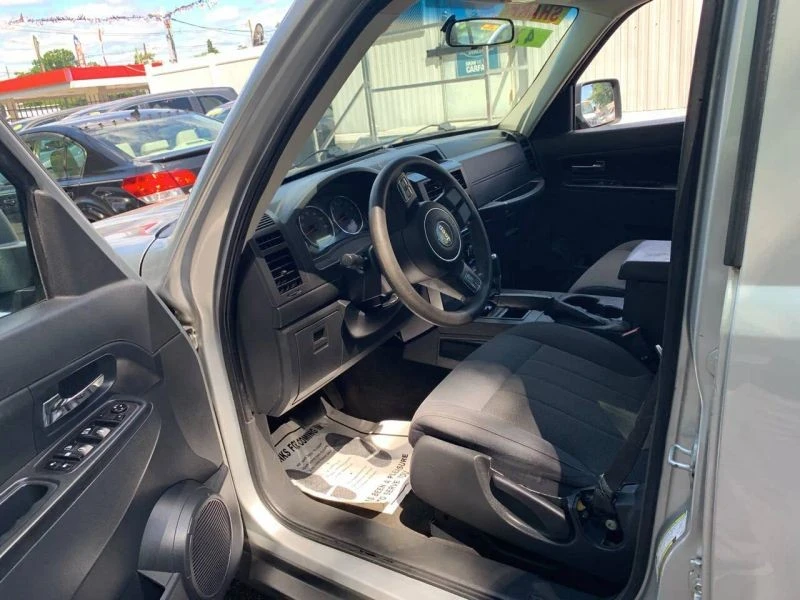 2011 Jeep KK Liberty - Image 9 of 10