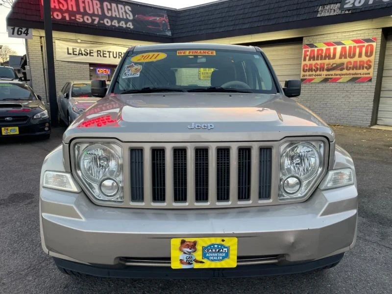 2011 Jeep KK Liberty - Image 2 of 12