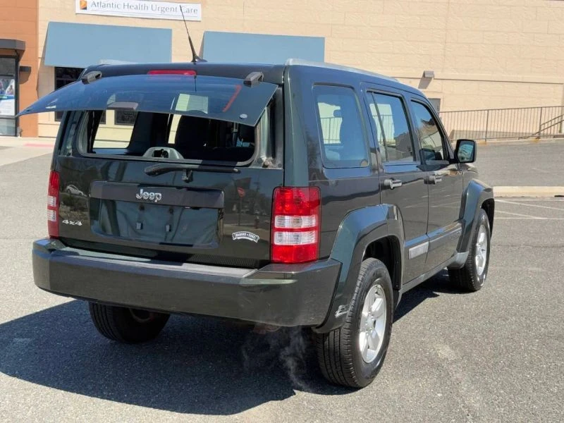 2011 Jeep KK Liberty - Image 10 of 12