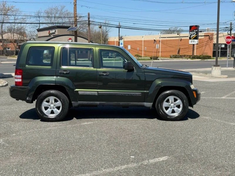 2011 Jeep KK Liberty - Image 8 of 12