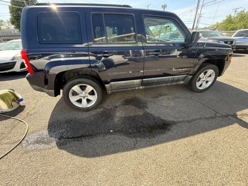 2011 Jeep Patriot - Image 11 of 12