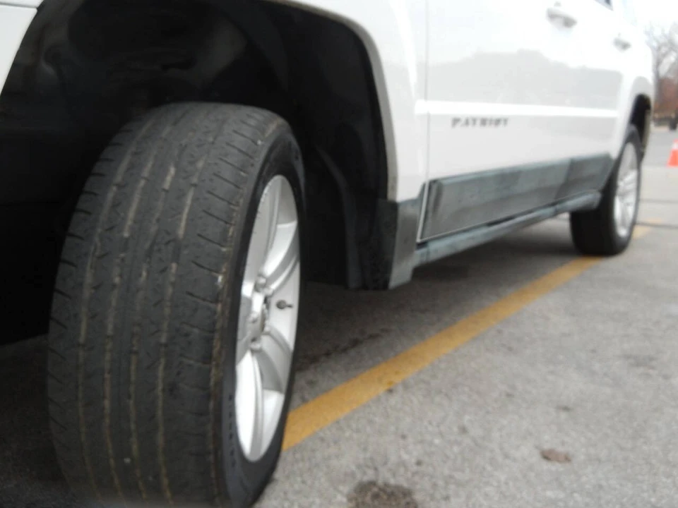 2011 Jeep Patriot - Image 15 of 21