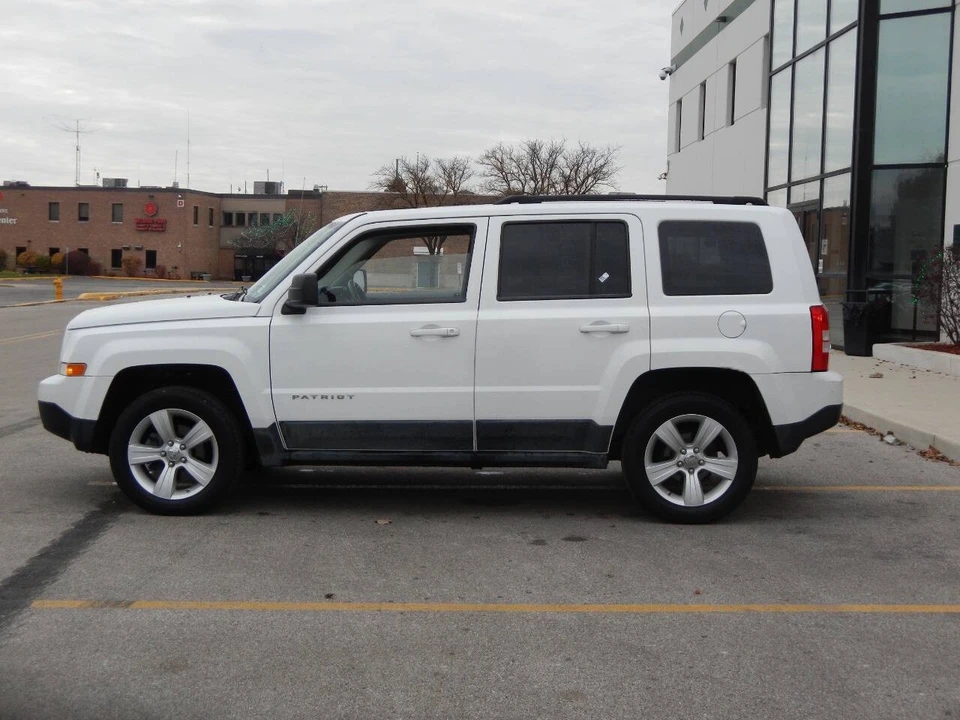 2011 Jeep Patriot - Image 10 of 12