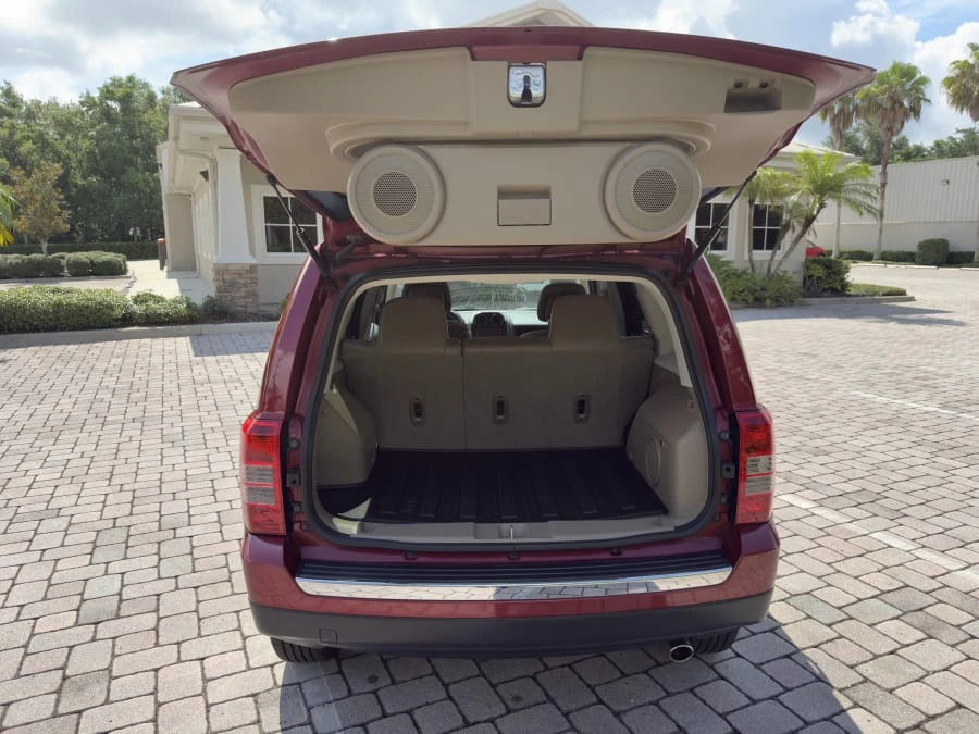 2011 Jeep Patriot - Image 17 of 31