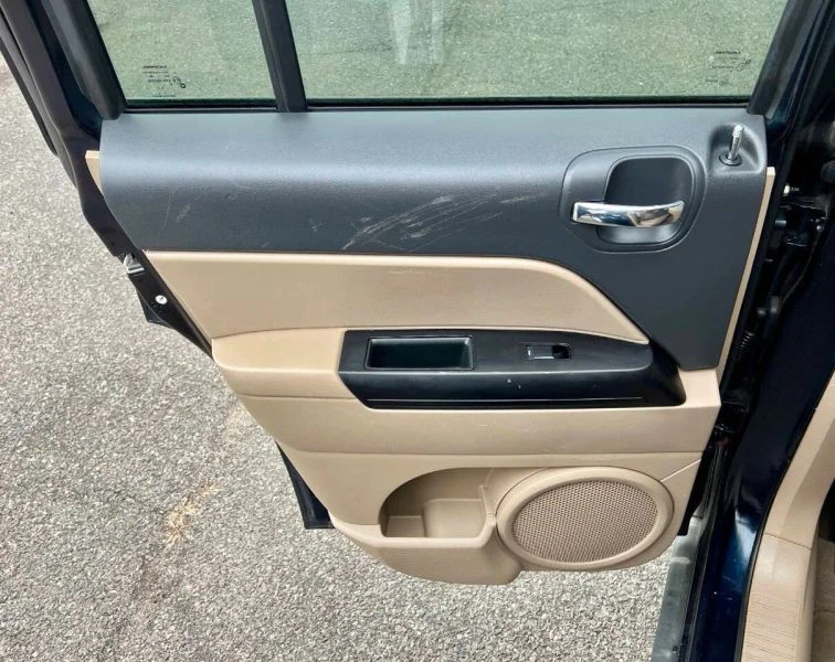 2011 Jeep Patriot - Image 10 of 12