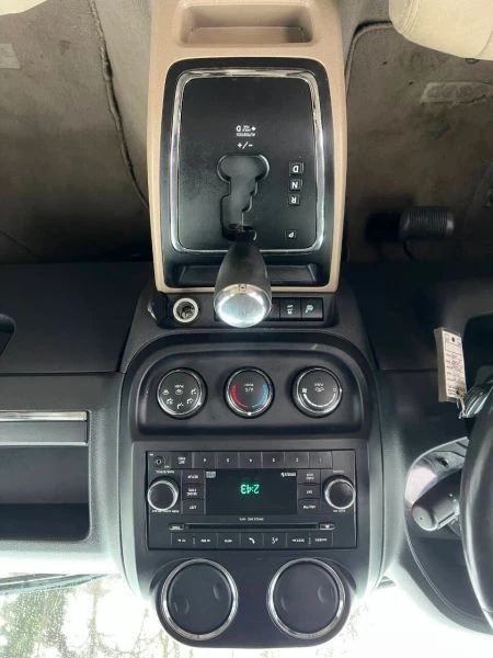 2011 Jeep Patriot - Image 8 of 12