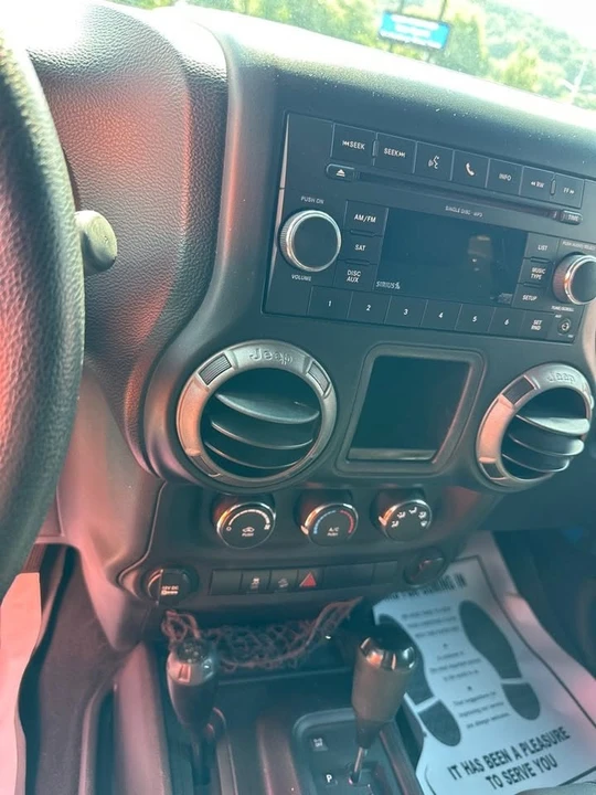2011 Jeep JK Wrangler - Image 13 of 16