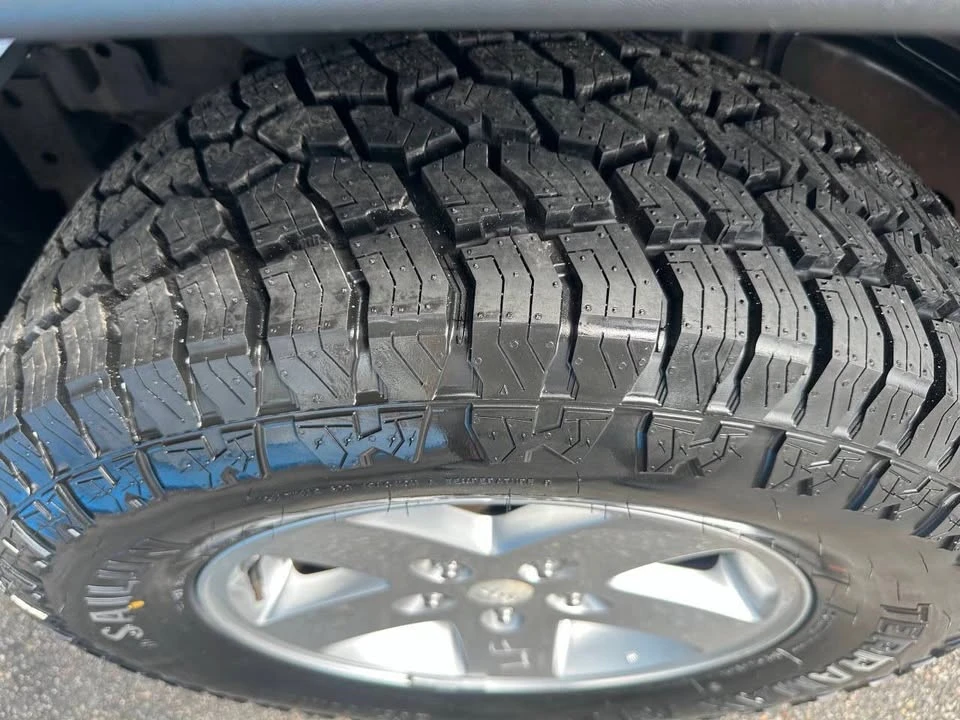 2011 Jeep JK Wrangler - Image 16 of 18