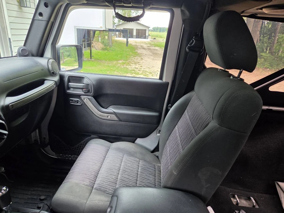2011 Jeep JK Wrangler - Image 10 of 11