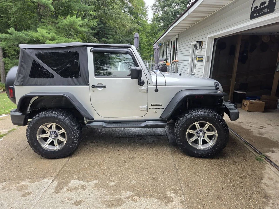 2011 Jeep JK Wrangler - Image 6 of 11