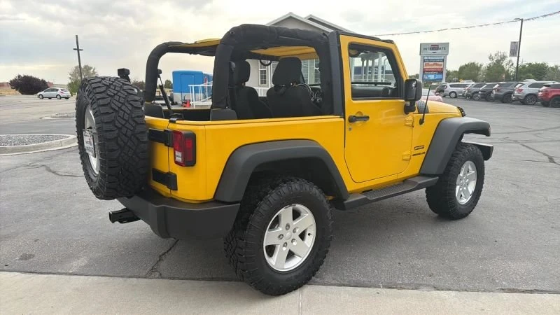 2011 Jeep JK Wrangler - Image 4 of 17