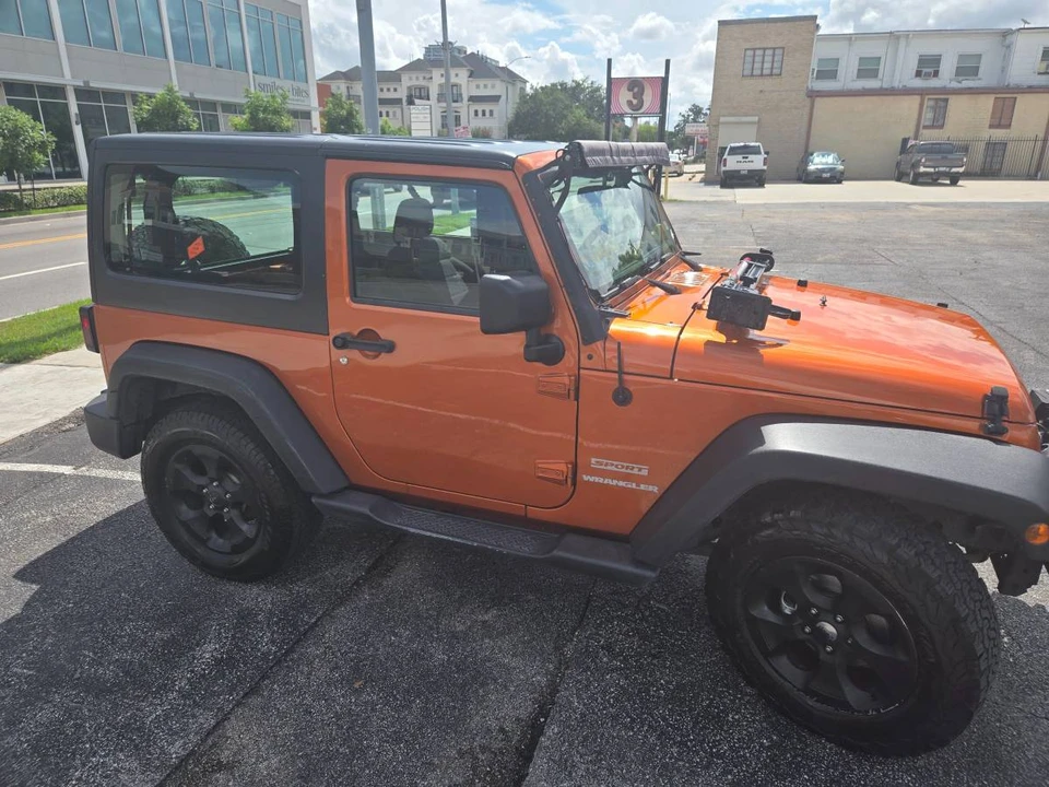 2011 Jeep JK Wrangler - Image 2 of 9