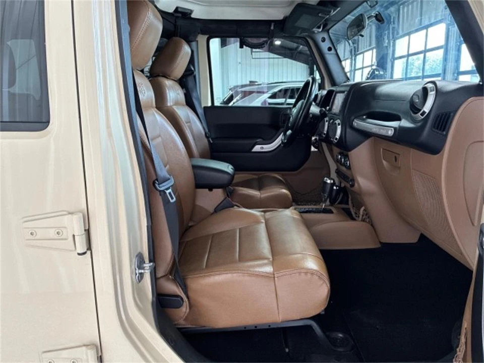 2011 Jeep JK Wrangler - Image 12 of 31