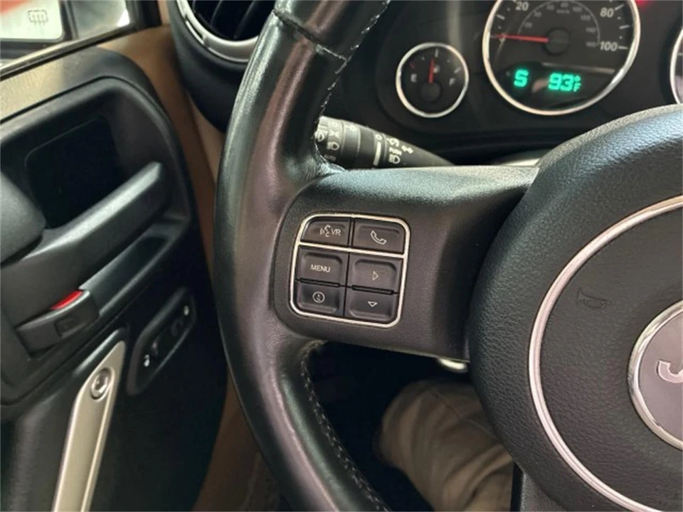 2011 Jeep JK Wrangler - Image 24 of 31