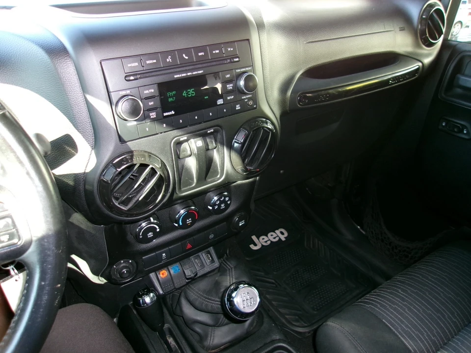2011 Jeep JK Wrangler - Image 19 of 20