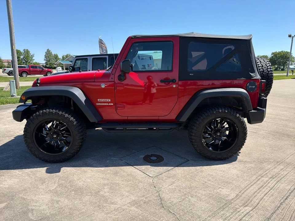 2011 Jeep JK Wrangler - Image 5 of 28