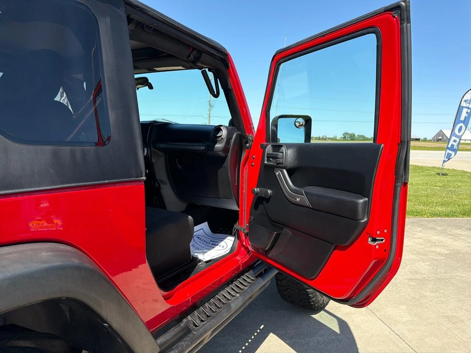2011 Jeep JK Wrangler - Image 26 of 28