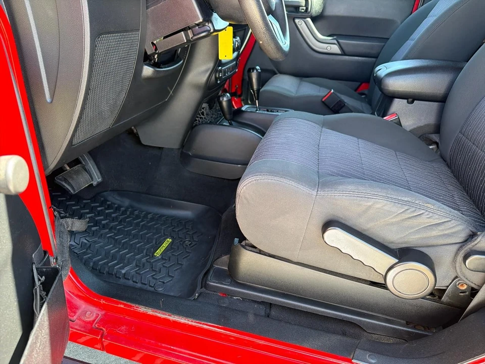 2011 Jeep JK Wrangler - Image 17 of 28