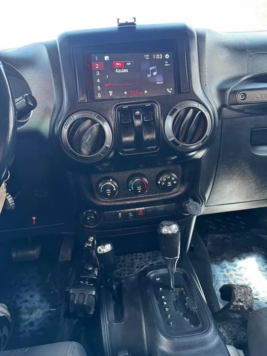2011 Jeep JK Wrangler - Image 16 of 17