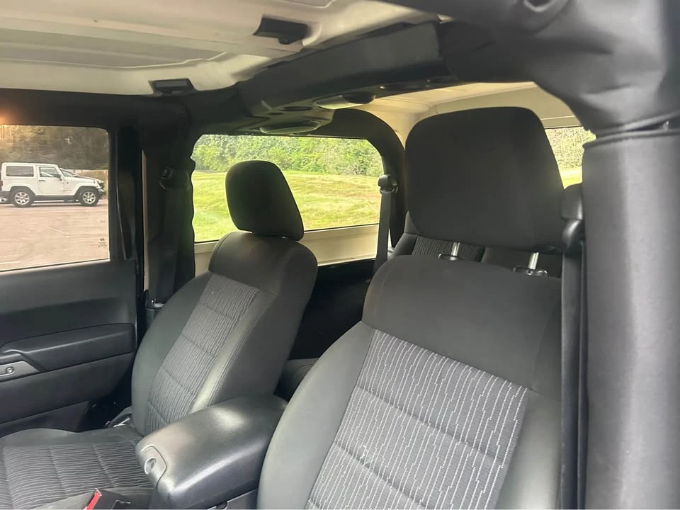 2011 Jeep Wrangler - Image 3 of 4