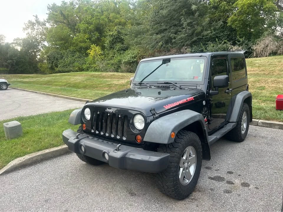 2011 Jeep Wrangler - Image 2 of 4