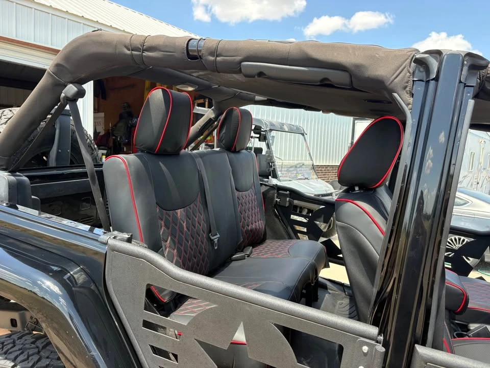 2011 Jeep Wrangler - Image 11 of 15