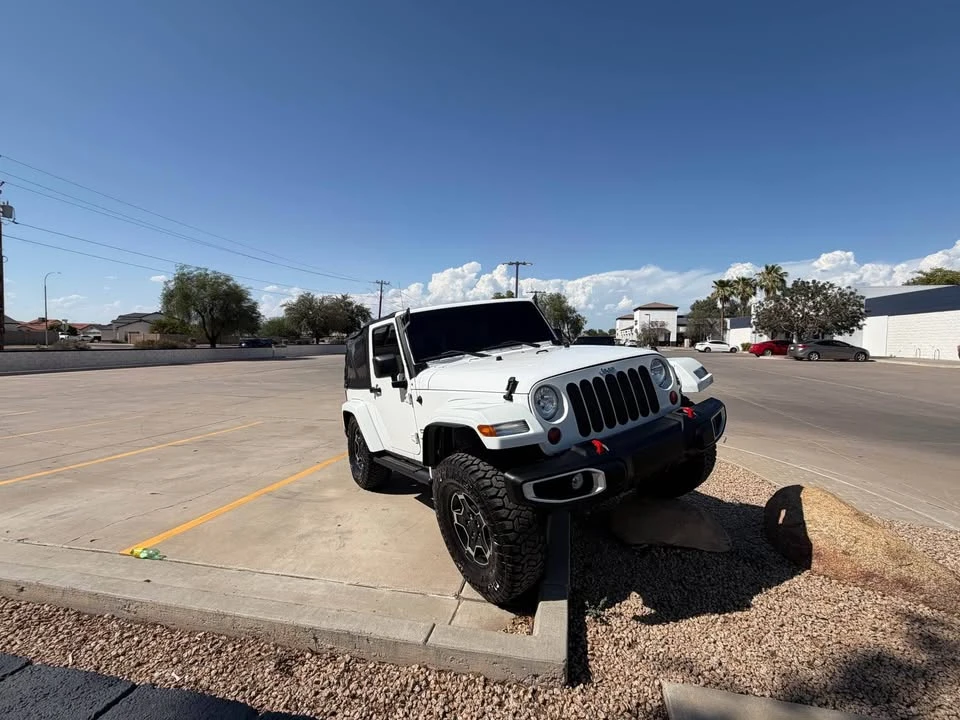 2011 Jeep Wrangler - Image 10 of 18