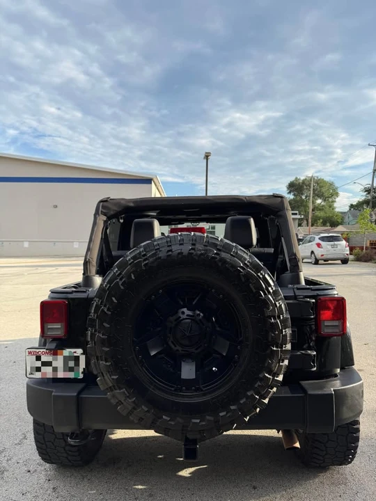 2011 Jeep JK Wrangler - Image 15 of 16