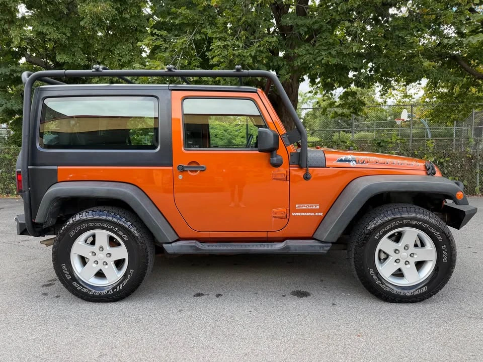 2011 Jeep JK Wrangler - Image 17 of 18