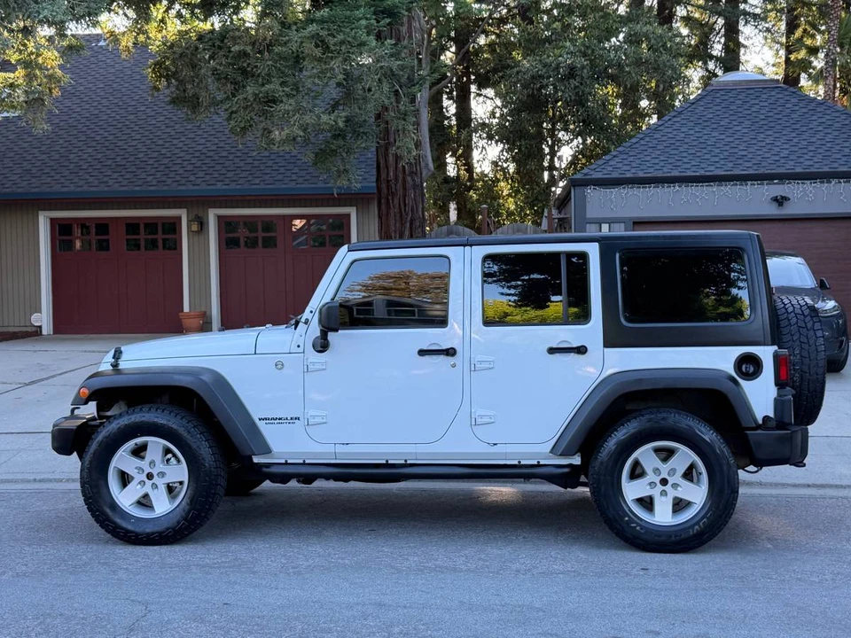 2011 Jeep JK Wrangler - Image 6 of 11