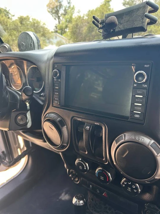 2011 Jeep JK Wrangler - Image 10 of 24