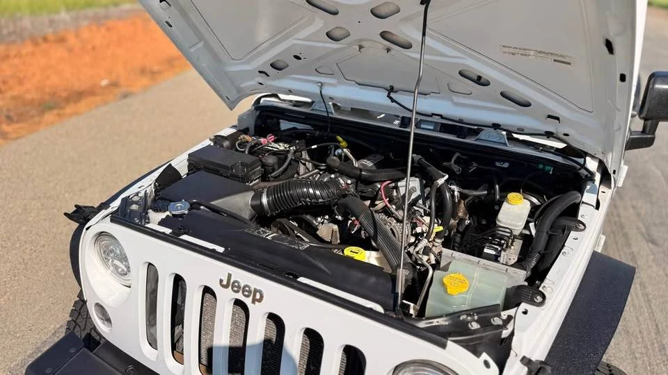 2011 Jeep JK Wrangler - Image 11 of 16