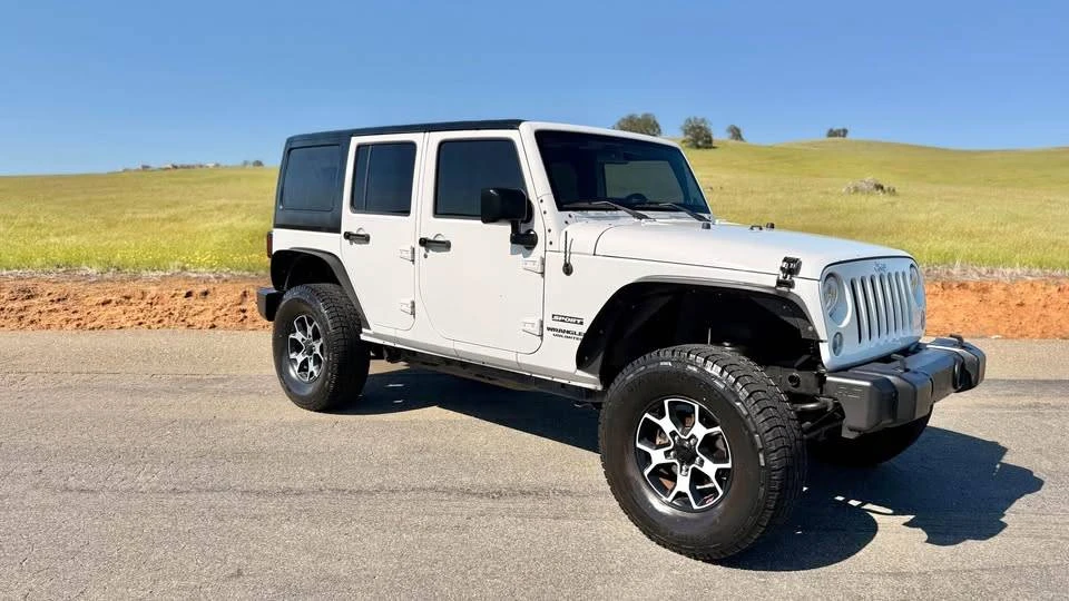 2011 Jeep JK Wrangler - Image 3 of 16