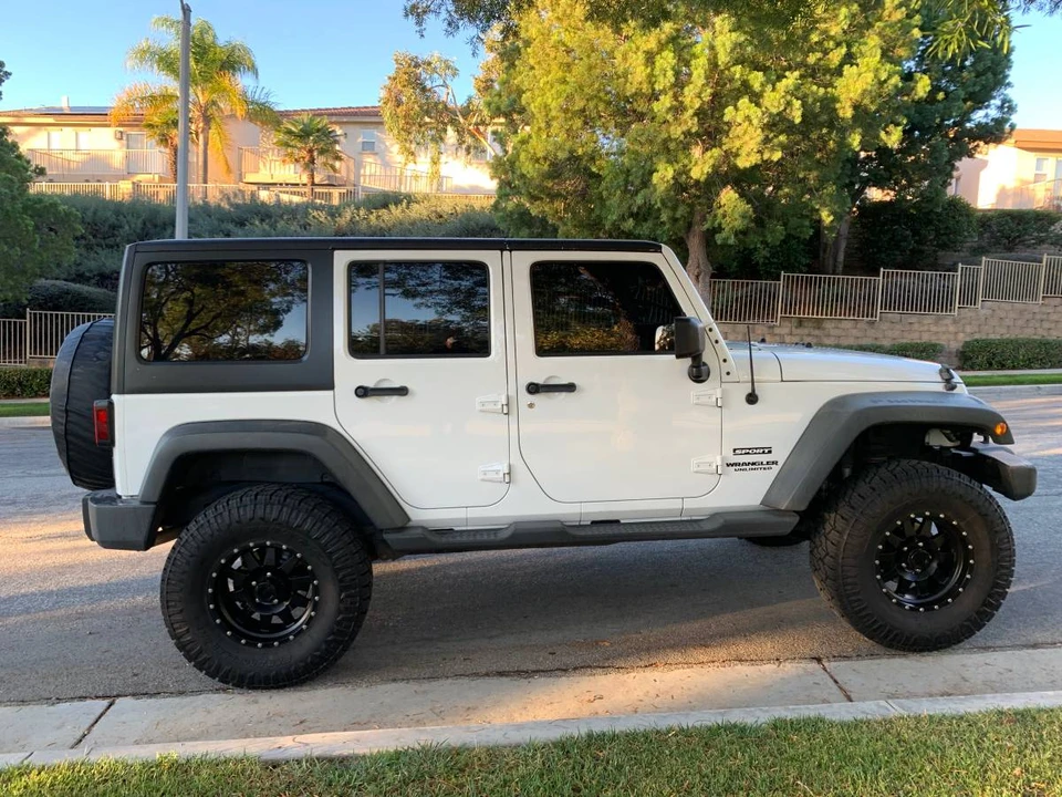 2011 Jeep JK Wrangler - Image 9 of 23