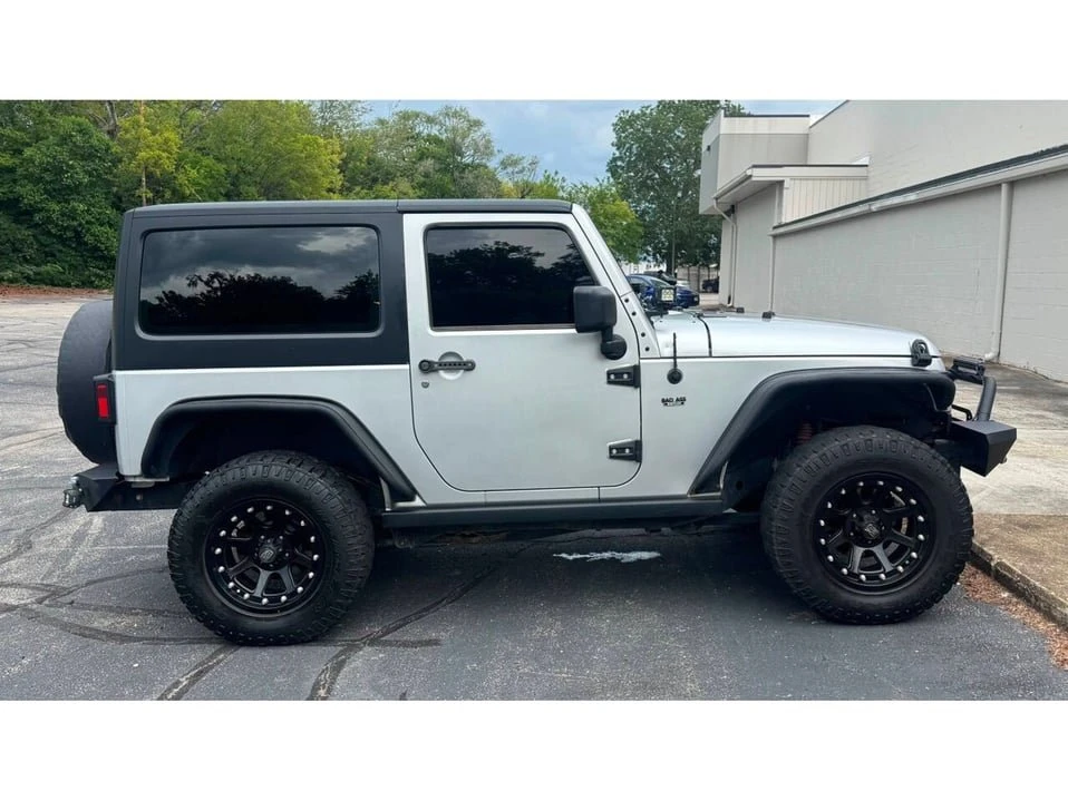 2011 Jeep JK Wrangler - Image 5 of 16