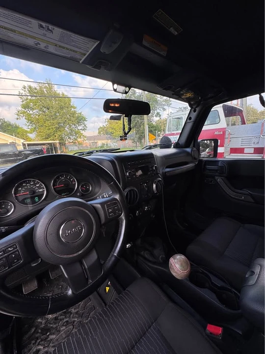 2011 Jeep JK Wrangler - Image 14 of 15