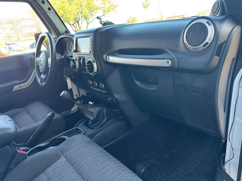 2011 Jeep JK Wrangler - Image 17 of 20