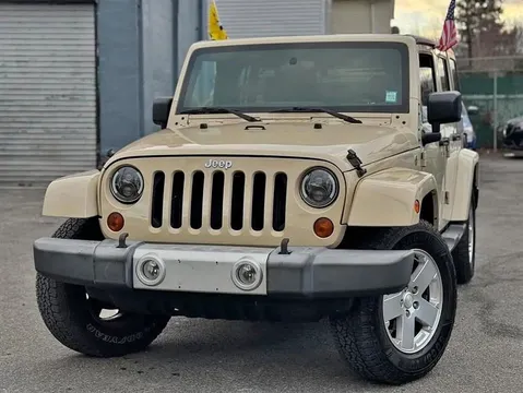 2011 Jeep Wrangler Unlimited Sahara 4WD