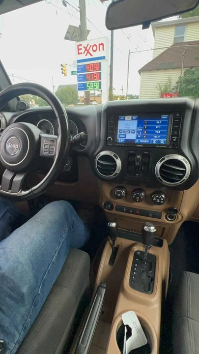 2011 Jeep JK Wrangler - Image 11 of 14