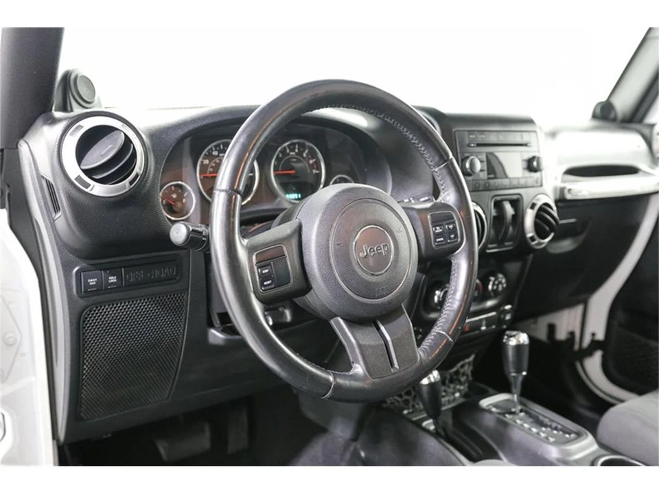 2011 Jeep JK Wrangler - Image 14 of 28